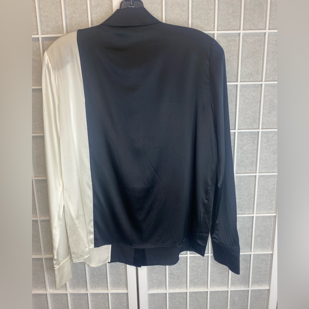 ALICE & OLIVIA WILLA PLACKET TOP - Picture 10 of 14